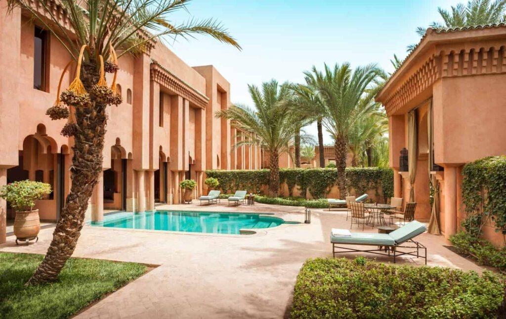 maison de luxe haut de gamme jardin villa marrakech